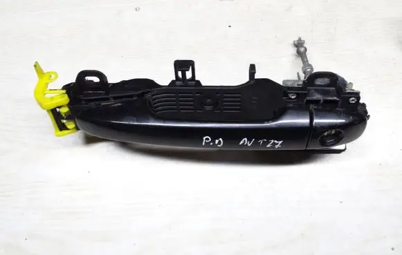 Toyota Avensis T270 Front door exterior handle