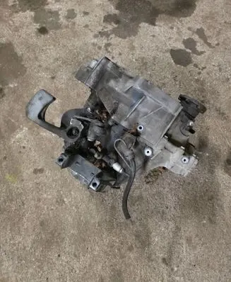 Manual 5 speed gearbox
