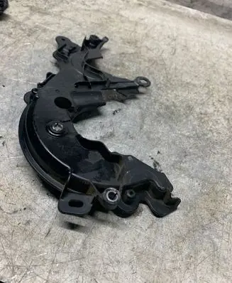 Citroen C4 Cactus Timing belt guard (cover) 9824675180