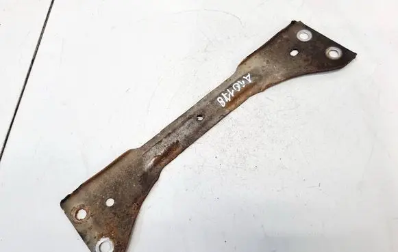 Volkswagen Touran I Engine mounting bracket