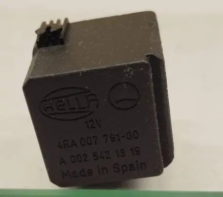 Mercedes-Benz C W202 Other relay 0025421319
