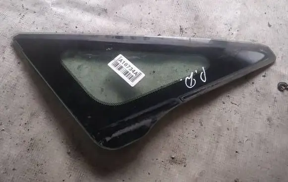 Honda Civic Front triangle window/glass as2