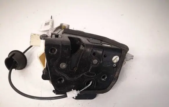 Audi A4 S4 B7 8E 8H Front door lock 8E1837016AA