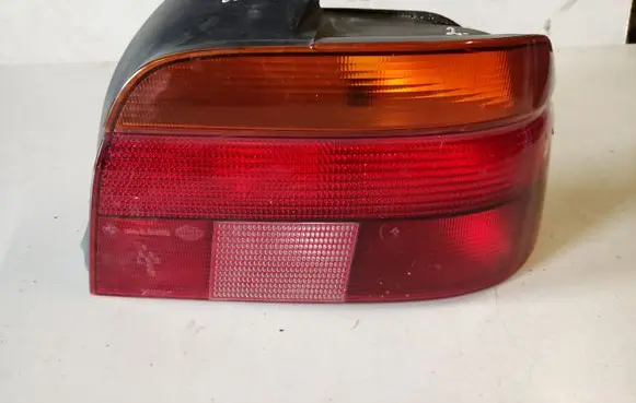 BMW 5 E39 Rear/tail lights 8358032