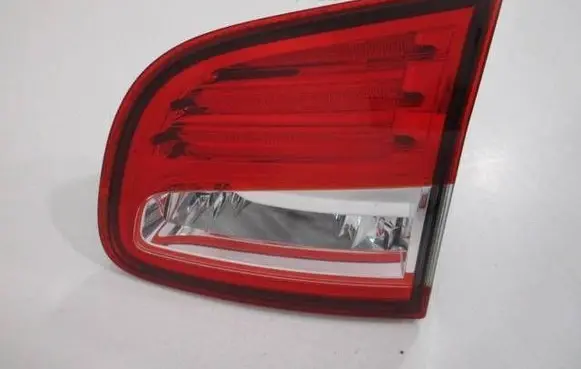 Citroen C4 Aircross Tailgate rear/tail lights 13237166