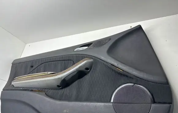 BMW 3 E46 Front door card panel trim 8223971