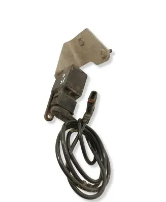 Mercedes-Benz E W211 Air suspension front height level sensor A0105427717