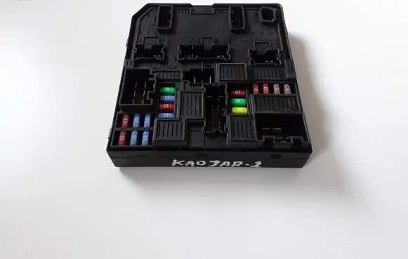 Renault Kadjar Fuse module 284B69501R