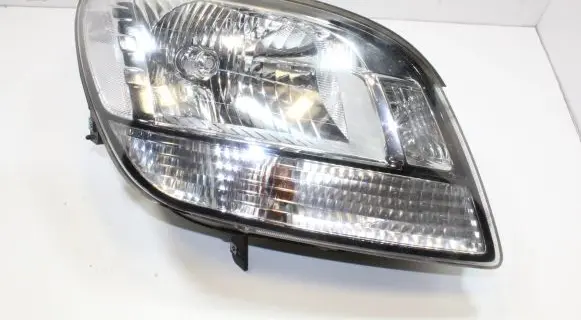 Chevrolet Orlando Headlight/headlamp E1312980
