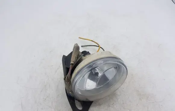 Toyota Corolla Verso E121 Front fog light 083332021N 88024V 3332019N
