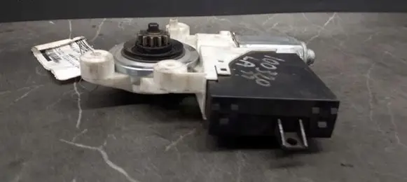 Volvo S40, V40 Front door window regulator motor 30710147