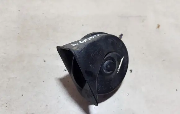 BMW 3 E90 E91 Horn signal e30055306 am80se355306