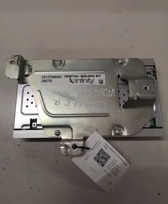 Chrysler Voyager Sound amplifier 05107086AH 36670I