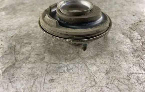 Volkswagen PASSAT B5.5 Front upper strut mount 8d0412109d