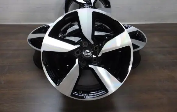 Nissan Qashqai R18 alloy rim 