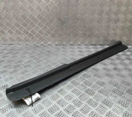 Mitsubishi 3000 GT Front sill trim cover MB645112