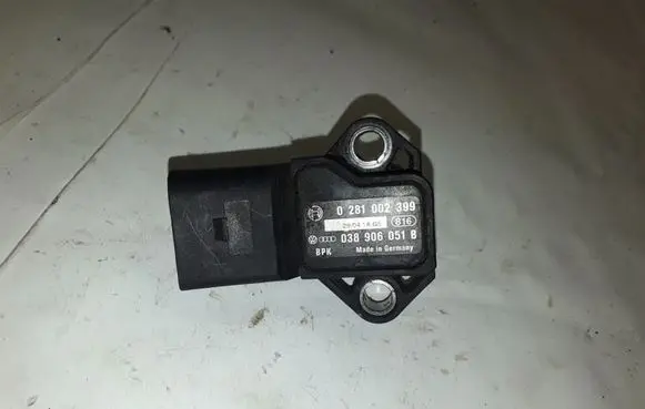 Volkswagen Touran I Air pressure sensor 0281002399 03B906051B