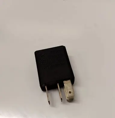 Opel Corsa C Other relay 24435922