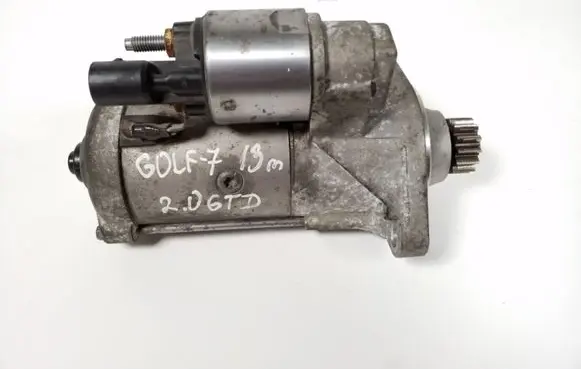 Volkswagen Golf VII Starter motor 02E911023T