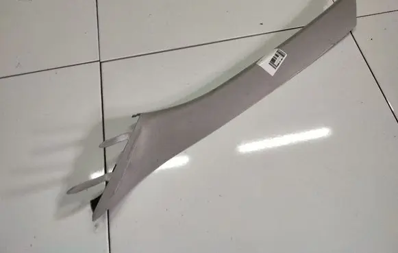 Ford Mondeo Mk III (D) pillar trim (bottom) 