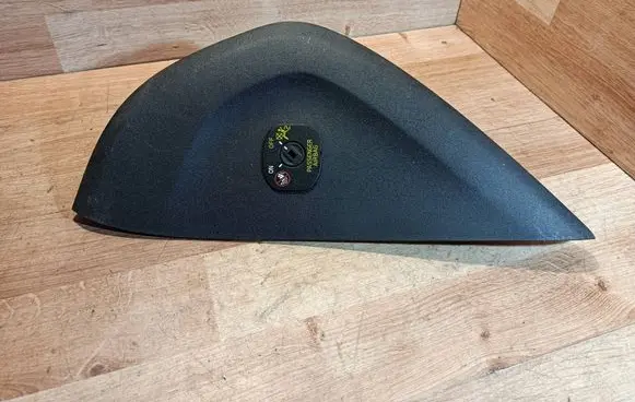 Dashboard side end trim
