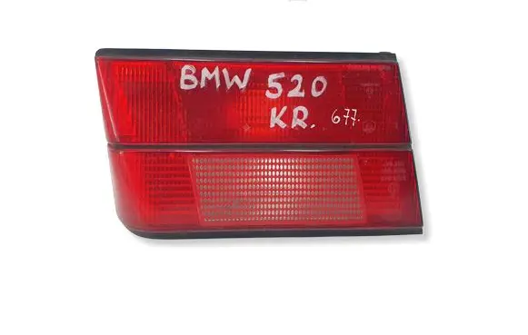 BMW 5 E34 Tailgate rear/tail lights 384011L