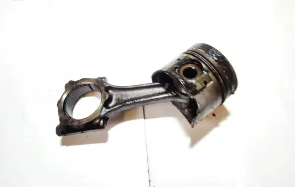 Opel Astra G Piston with connecting rod