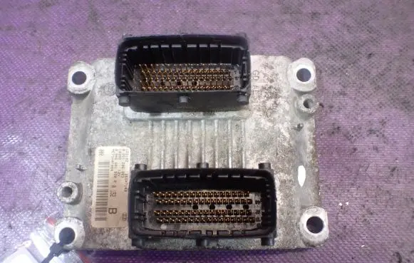 Fiat Bravo - Brava Engine control unit/module ECU 0261206983