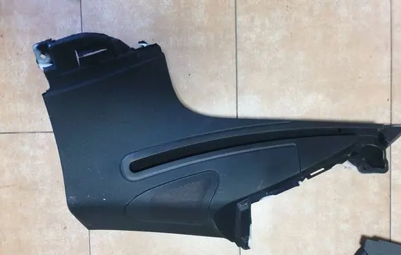 Audi A4 S4 B9 (D)pillar trim (top) 8W9867246