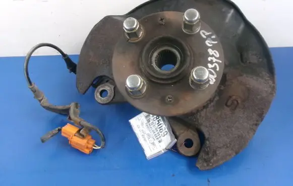 Honda Civic Front wheel hub spindle knuckle