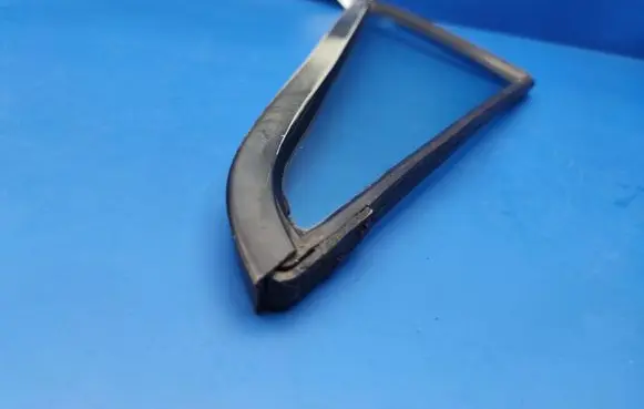 Jaguar XJS Front vent window/glass (coupe) 43R00002 TRIPLEX