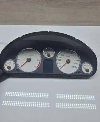 Speedometer (instrument cluster)