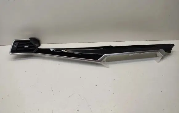 BMW 3 G20 G21 Dashboard glove box trim 3036875 5A3B8D9 9P962309107