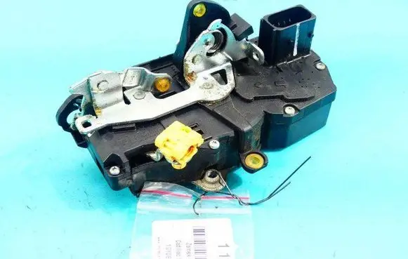Cadillac SRX Front door lock L10373665 IMPRK1186114