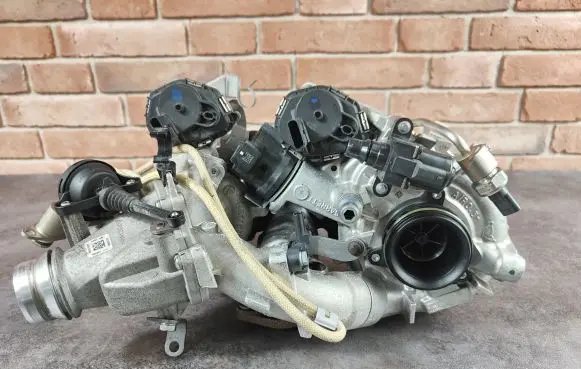 BMW X2 F39 Turbo 8580177