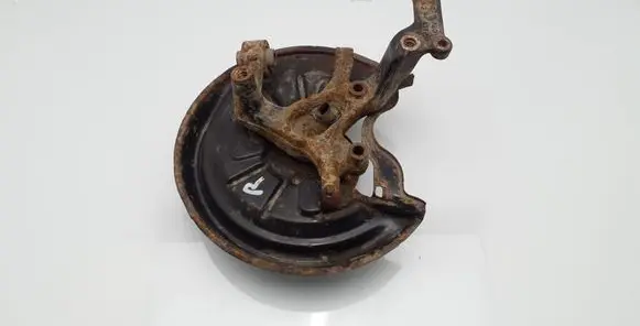Volkswagen Touran I Rear wheel hub