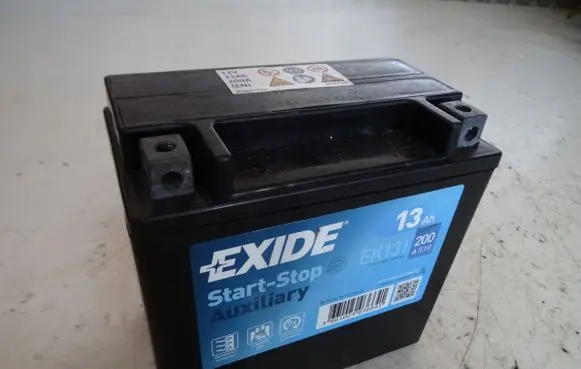 Mercedes-Benz CLS C219 Car battery 