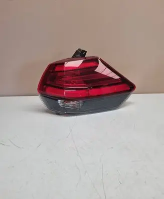 Nissan X-Trail T32 Rear/tail lights 22023746