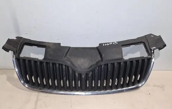 Skoda Fabia Mk2 (5J) Front grill 5J0853668A 0020102 3010212701300010
