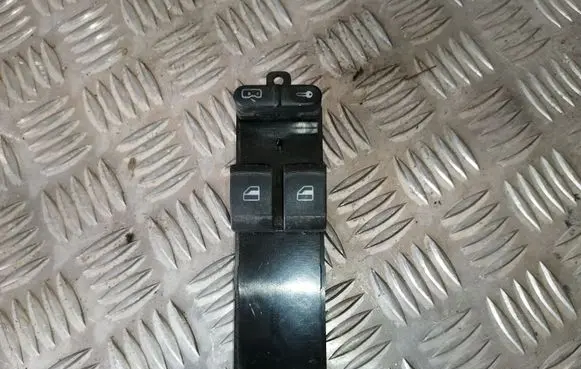 Skoda Fabia Mk1 (6Y) Electric window control switch 1J3959857A