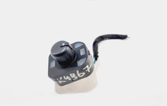 Audi A4 S4 B7 8E 8H Wing mirror switch 8E0959565A