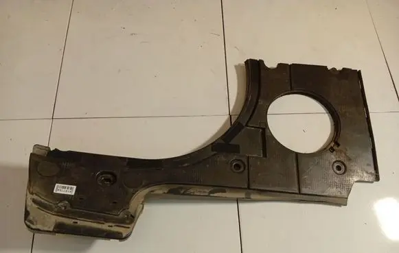 Volkswagen PASSAT B5.5 Other trunk/boot trim element 3B9864512E