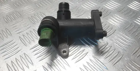 Audi A6 S6 C5 4B Engine coolant pipe/hose 298808624