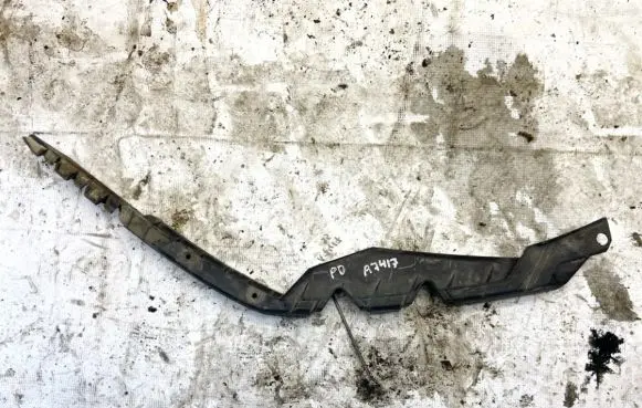 Skoda Octavia Mk2 (1Z) Front bumper mounting bracket 1z0897134 00101113931600100