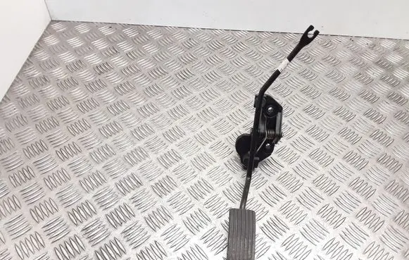 Hyundai i20 (PB PBT) Accelerator throttle pedal 327001J100 327271J100