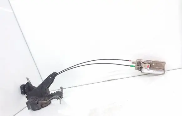 Toyota Corolla Verso E121 Front door lock