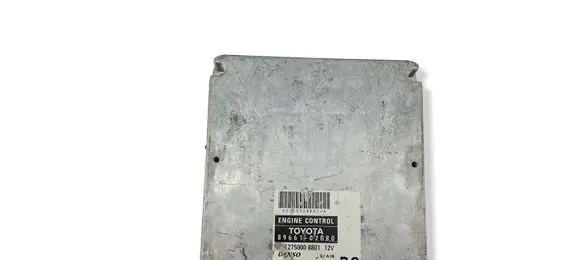 Toyota Corolla E120 E130 Engine control unit/module 8966102B80 89661-02B80 MB2750008801