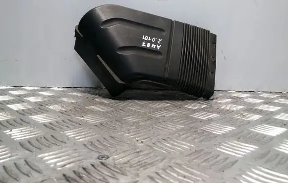 Audi A4 S4 B7 8E 8H Air intake duct part 8E0129617D