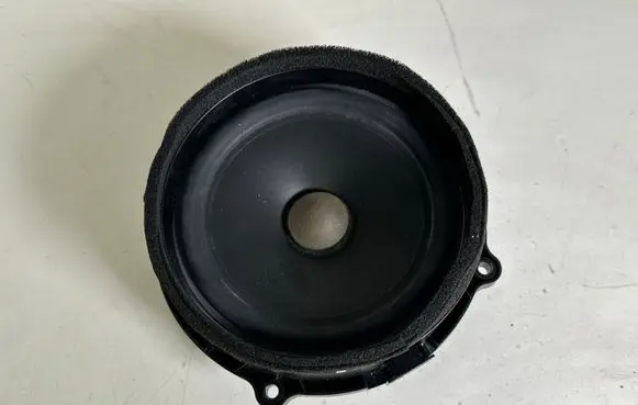 Land Rover Discovery 4 - LR4 Rear door speaker BH2218808EA