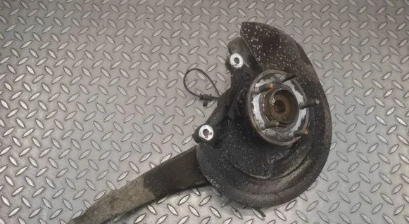 Jaguar S-Type Front wheel hub